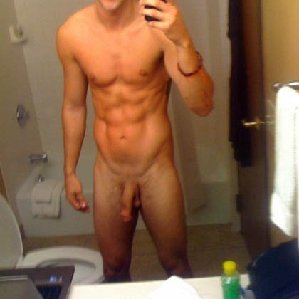 Adam vill ge en tjej en mental stimulans av orgasmer