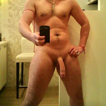 Marcus söker efter en regelbunden sexkontakt med en kvinna