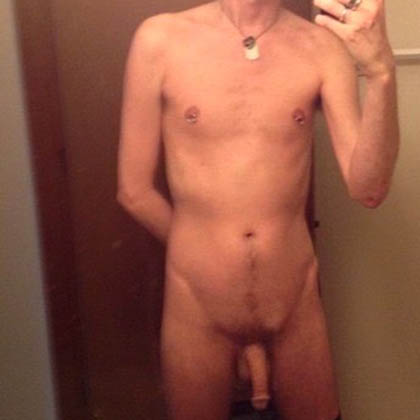 Mario söker en kvinna eller tjej som vill träffas för sex