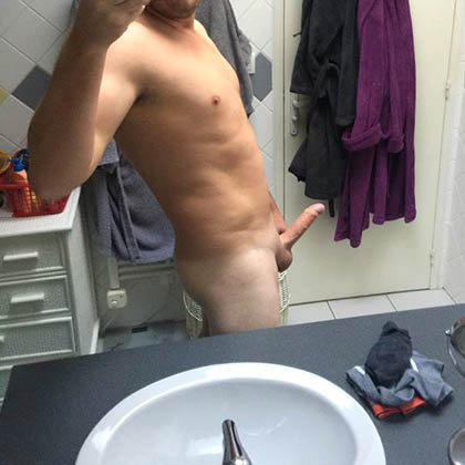 Sammy vill knulla en tjej helt anonymt ute i någon skog