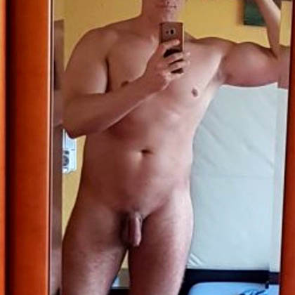 Viking vill ha en sexig kvinna som vill ha ett mer seriöst kk förhållande