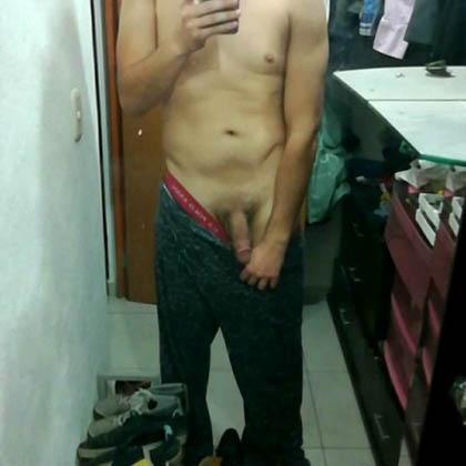 Caspian söker analsex, men han är med på de mesta