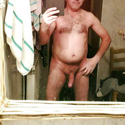 Bert älskar damkläder!