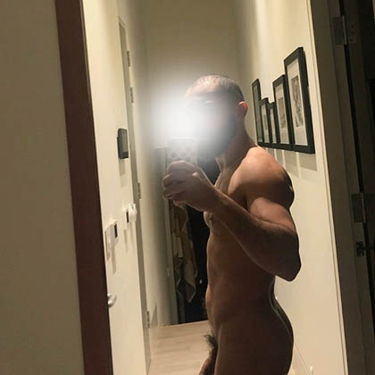 Alexander vill bli sexuellt tillfredsställd med dig