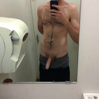 Wilhelm har en reslig kuk på ca 17 cm