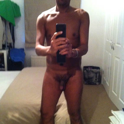 Christopher söker en tjej att dela en trevlig tid tillsammans med