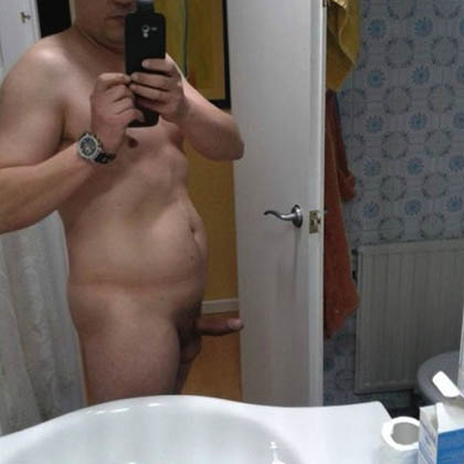 Malte är en mästare på att slicka tjejer till orgasm