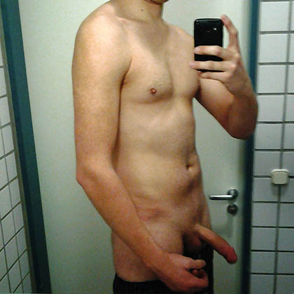 Jon söker tjej som gillar sex