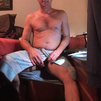 Carl-Axel söker kåt kvinna som längtar efter sex